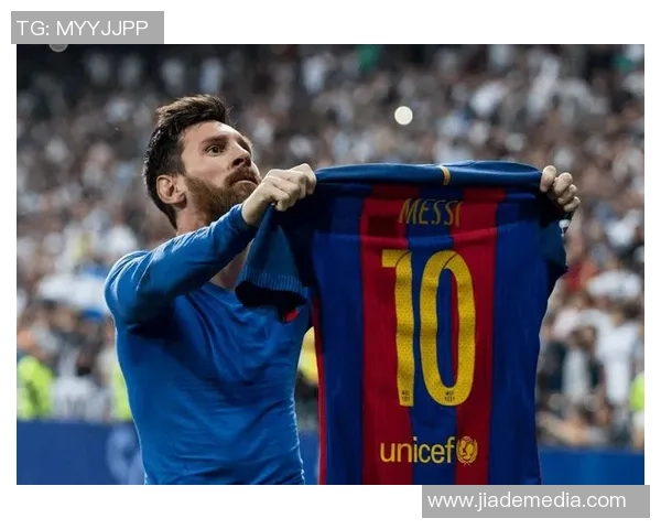 多字开头的足球明星盘点他们的辉煌成就与职业生涯的精彩瞬间