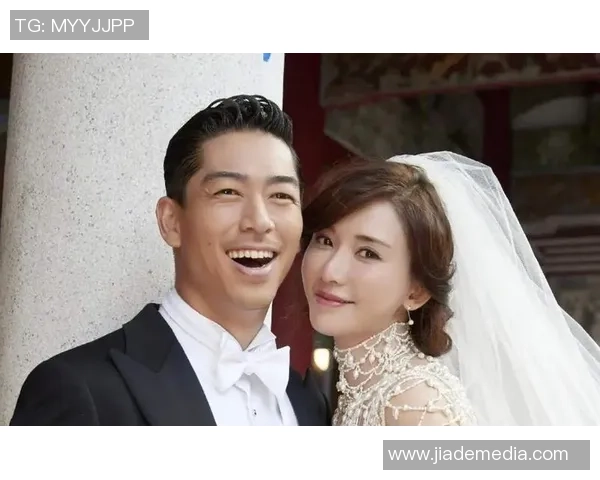 离婚风波中的国际足球明星们生活与情感的双重挑战 离婚风波中的国际足球明星们生活与情感的双重挑战